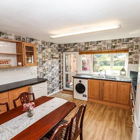 Villa 8 Heatons Bridge Road Ormskirk Esterno foto