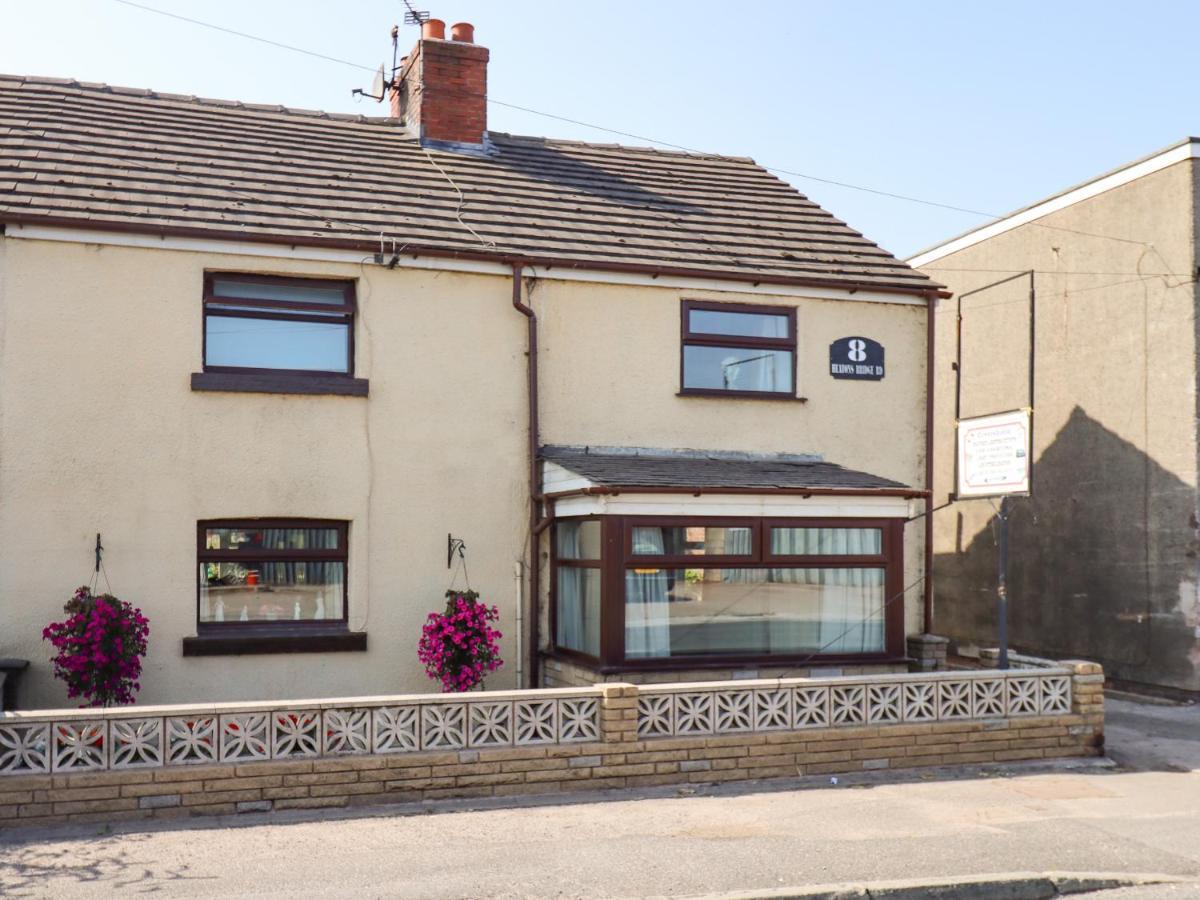 Villa 8 Heatons Bridge Road Ormskirk Esterno foto